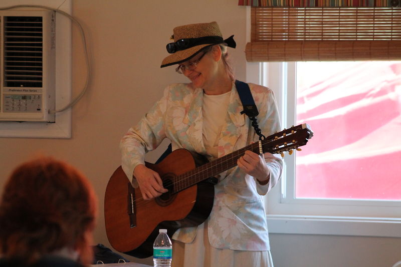 File:2013 Gather10.JPG